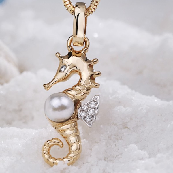 silver pendant pearl